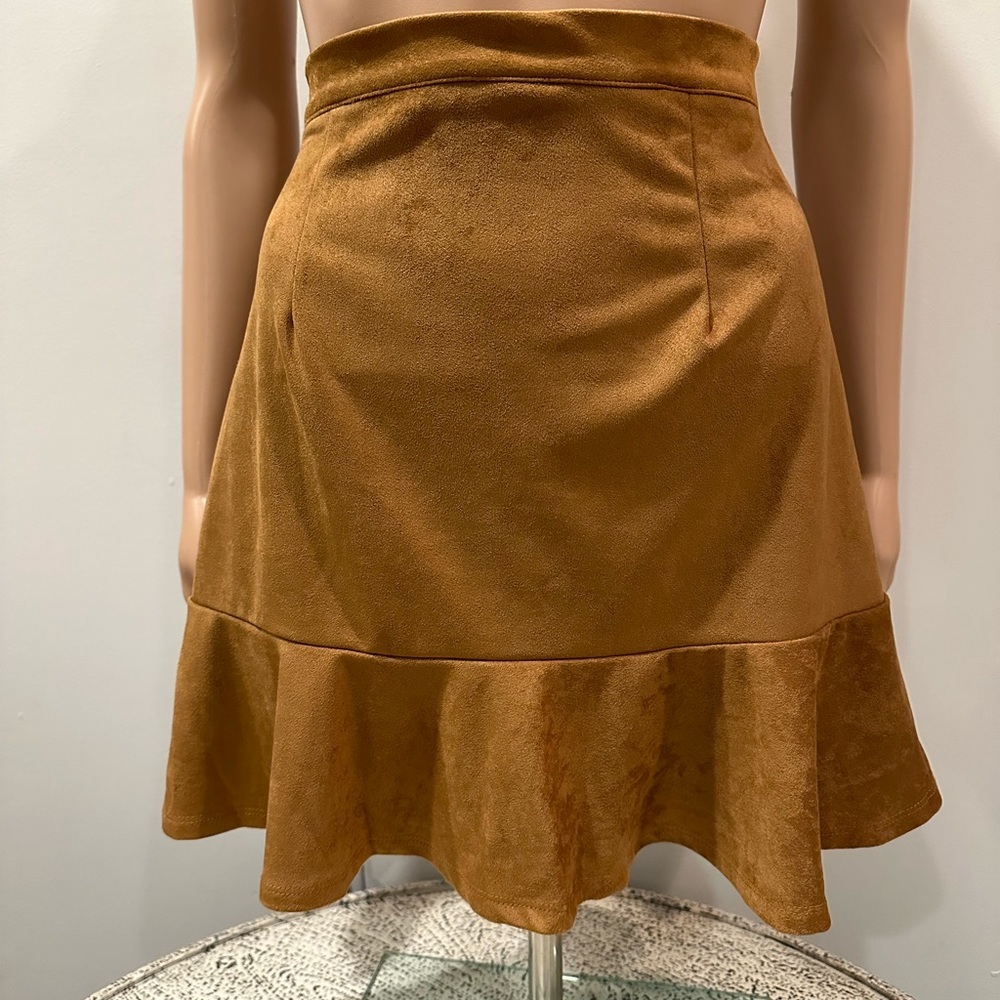 Hayden Mini Faux Suede Skirt In camel brown
